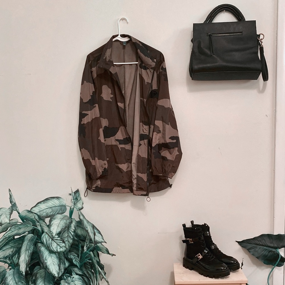 Wild Fable Military Trench